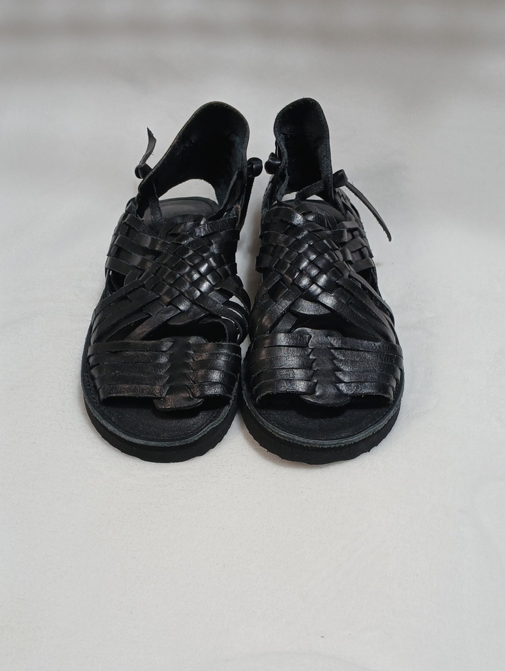 Huarache sandal by the footwear brand Espiritu Sz 8 Women